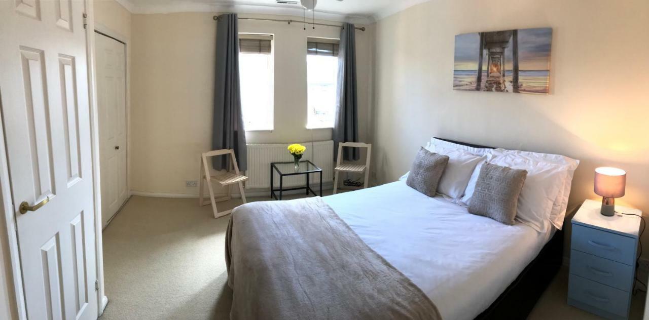 Gunwharf Quays Holiday Homes 朴次茅斯 外观 照片