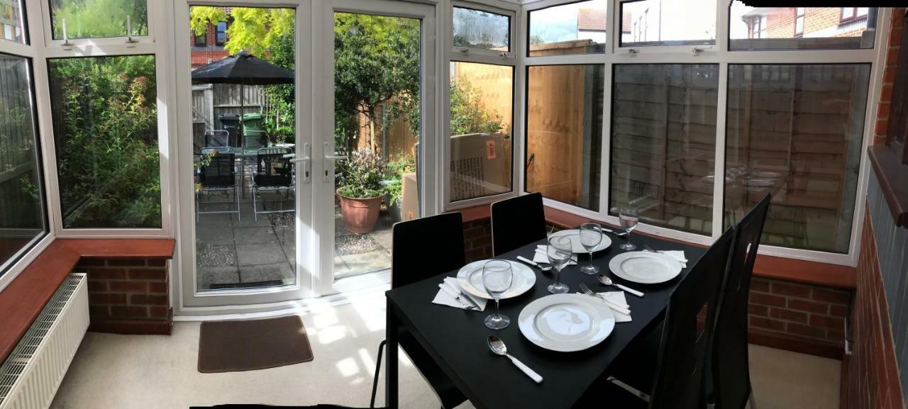 Gunwharf Quays Holiday Homes 朴次茅斯 外观 照片